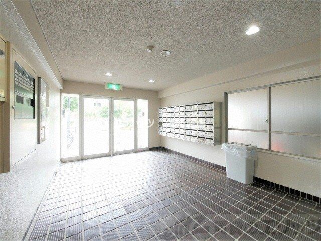 物件内観写真5　(エントランス)