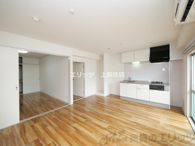 物件内観写真17　(リビング/居室)