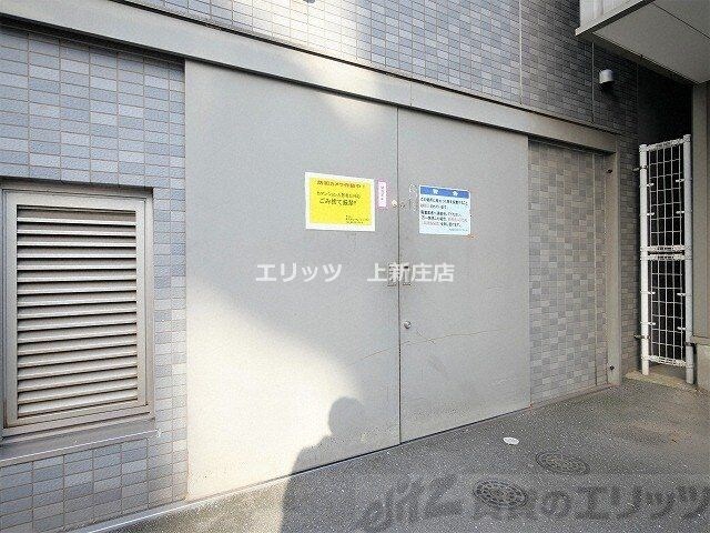 物件内観写真6　(エントランス)