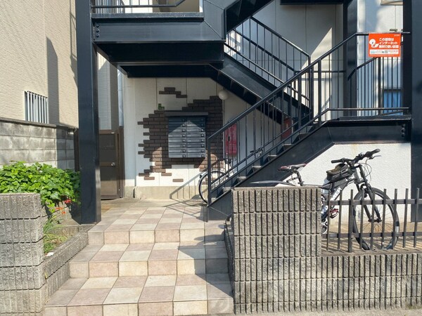 エントランス(エントランス)