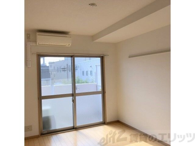 物件内観写真23　(リビング/居室)