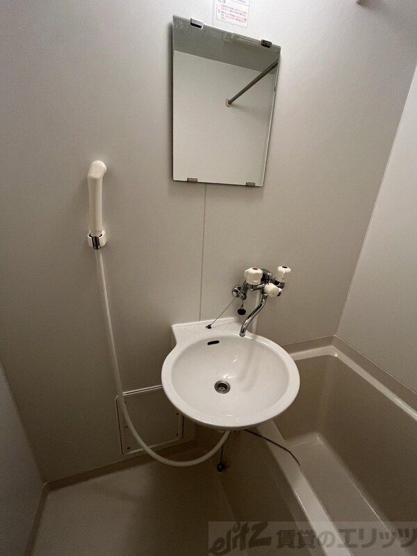 洗面(バス／シャワールーム等)