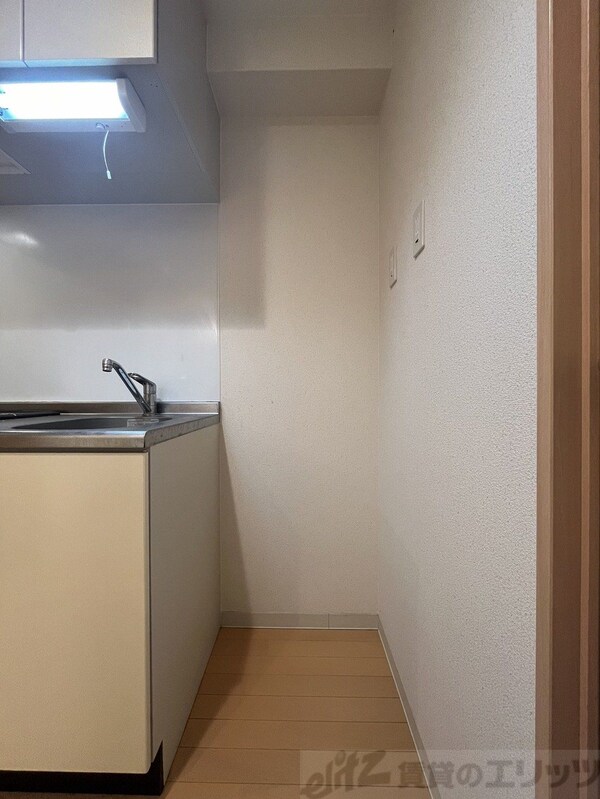 設備(冷蔵庫置き場)