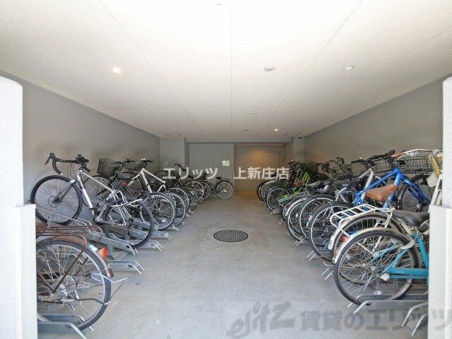 物件内観写真7　(駐車場)