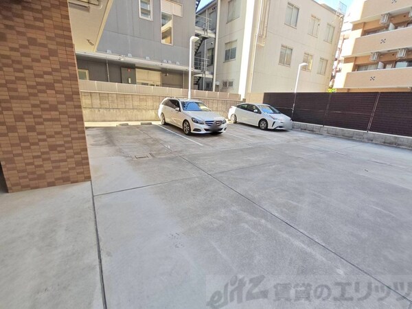 駐車場(駐車場)