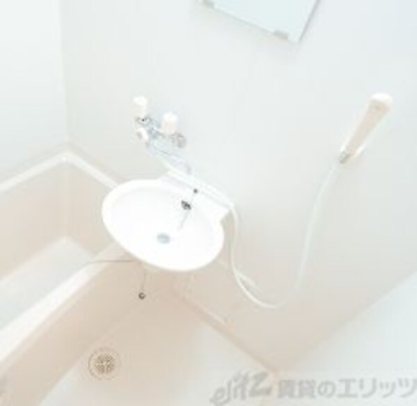 洗面(バス／シャワールーム等)