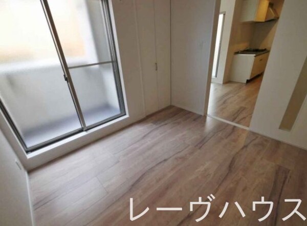 庭(庭)