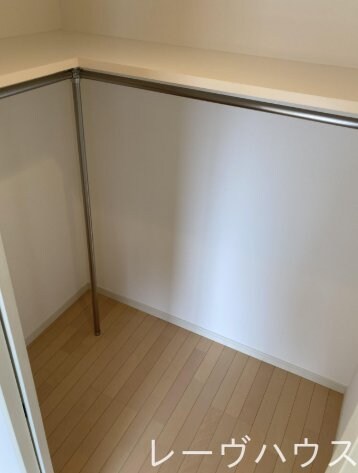 物件内観写真8　(収納)