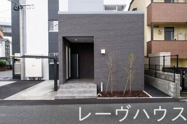 エントランス(エントランス)