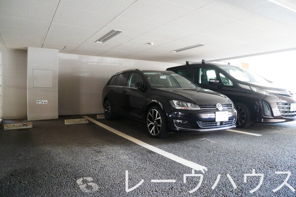 駐車場(駐車場)