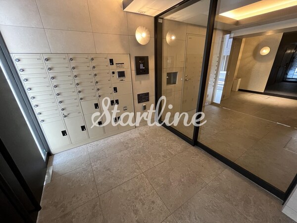 エントランス(バルコニー)