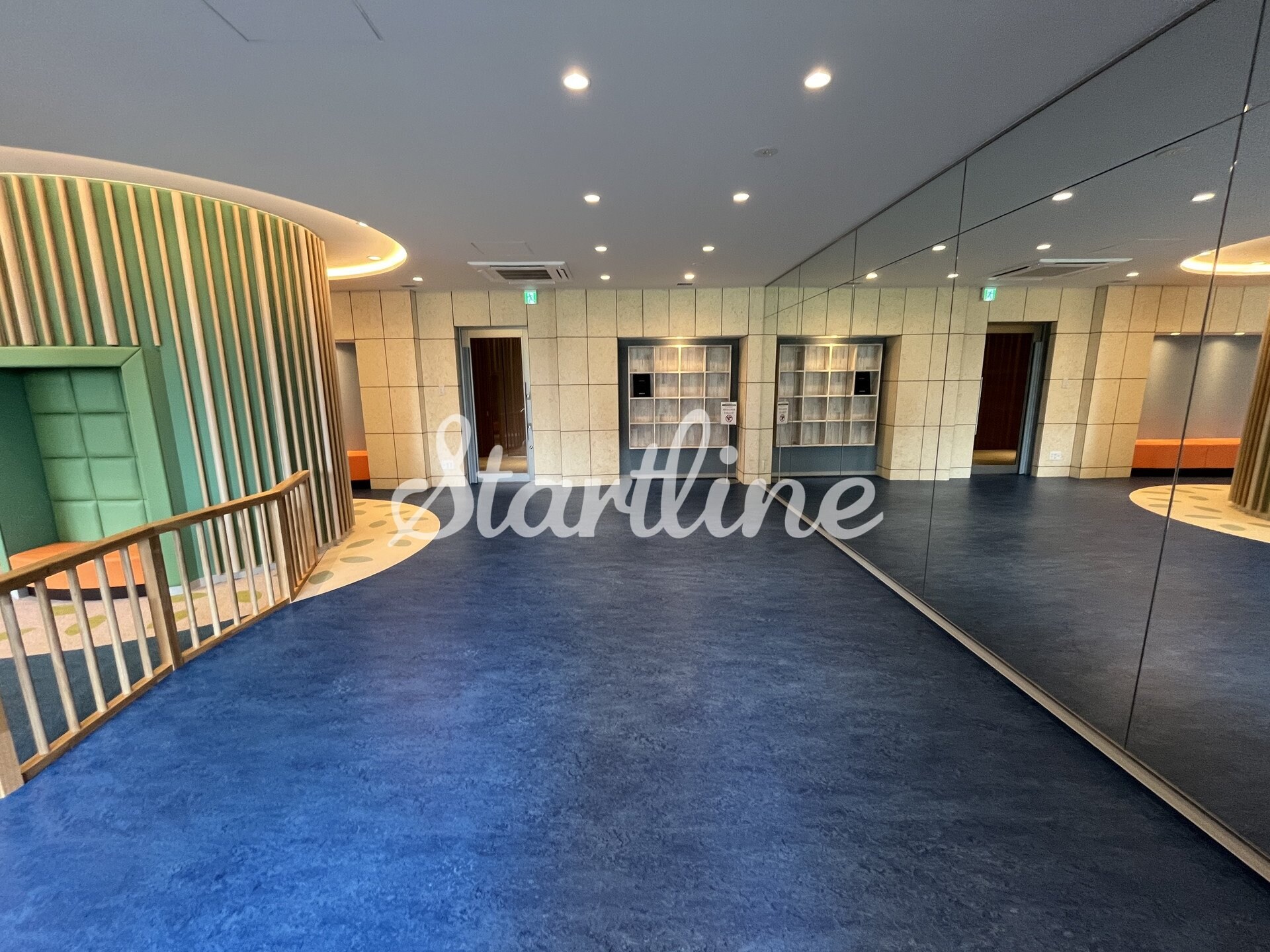 物件内観写真17　(エントランス)