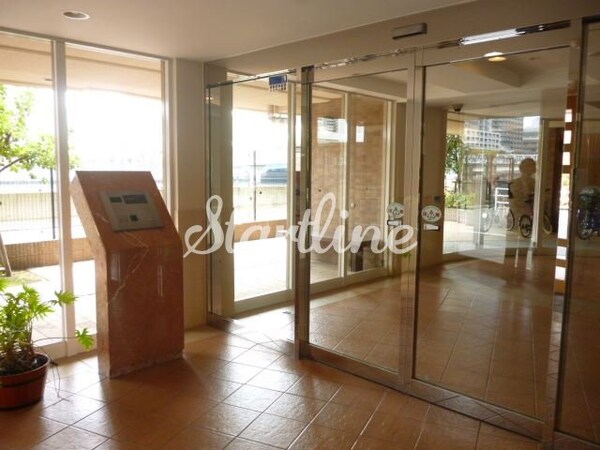 エントランス(エントランス)