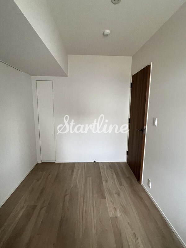 子供部屋(玄関)