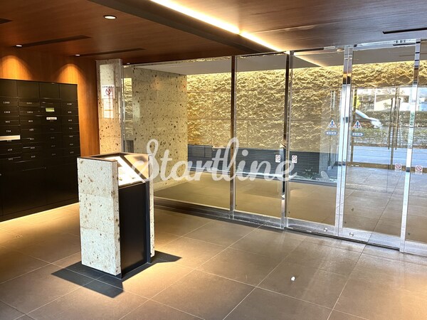 エントランス(エントランス)