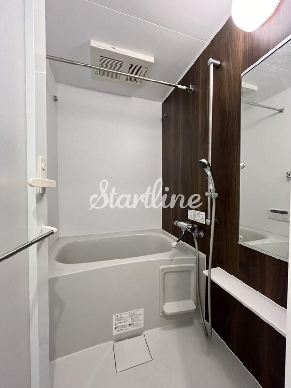 バス／シャワールーム等(バス／シャワールーム等)