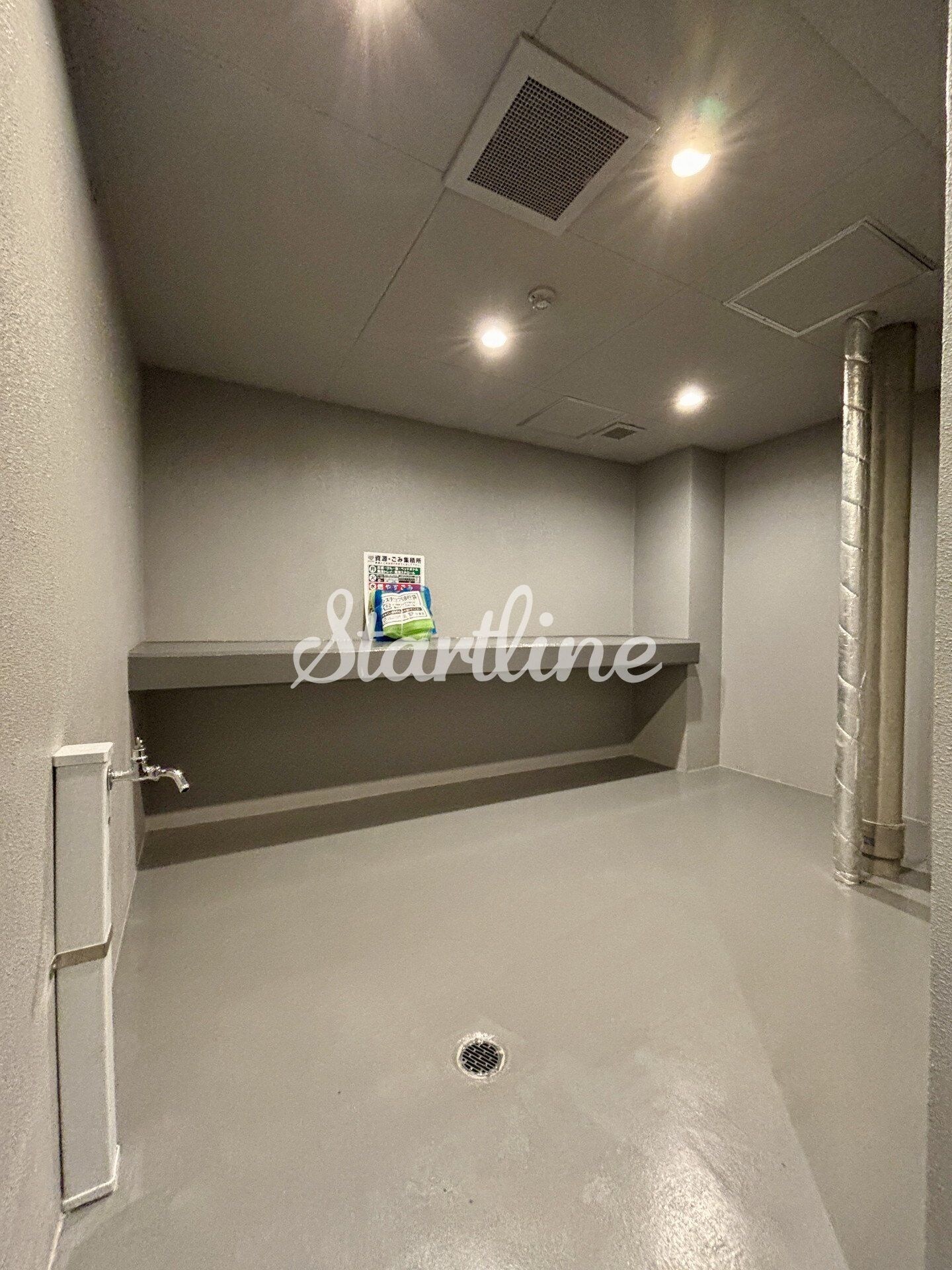 物件内観写真9　(敷地内ゴミ置き場)