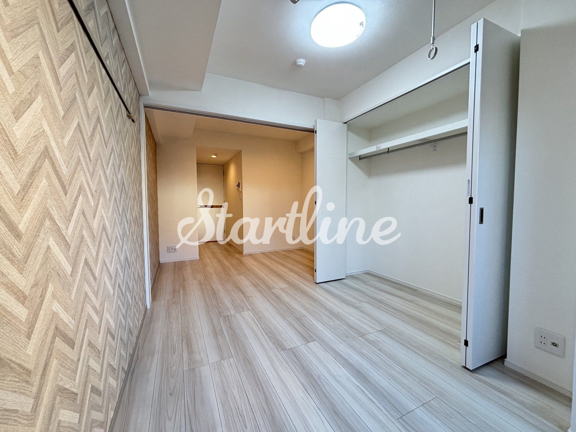 物件内観写真19　(寝室　※住戸によりフローリング・クロス・建具などのカラーが…)