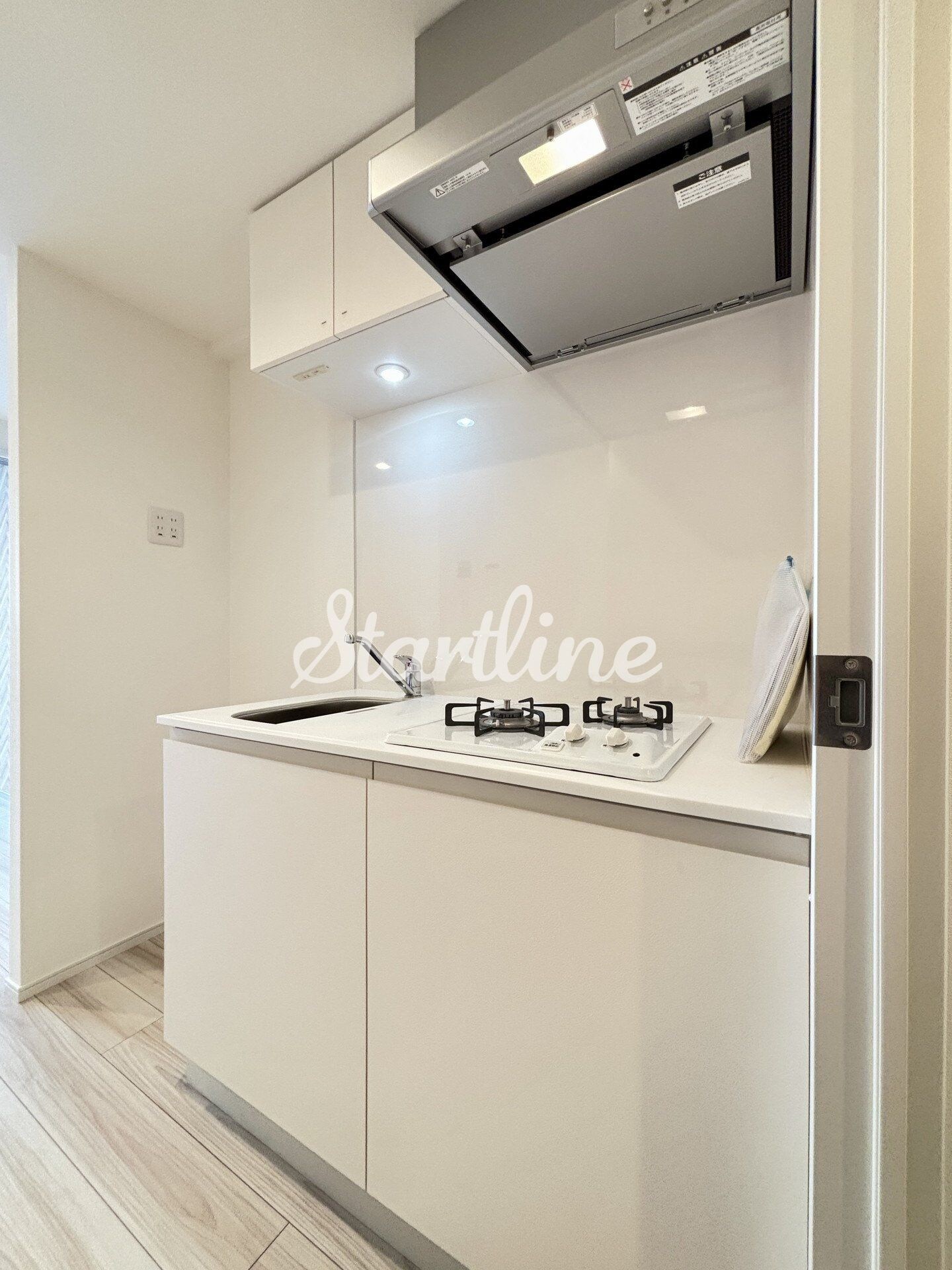 物件内観写真17　(キッチン ※住戸によりフローリング・クロス・建具などのカラ…)