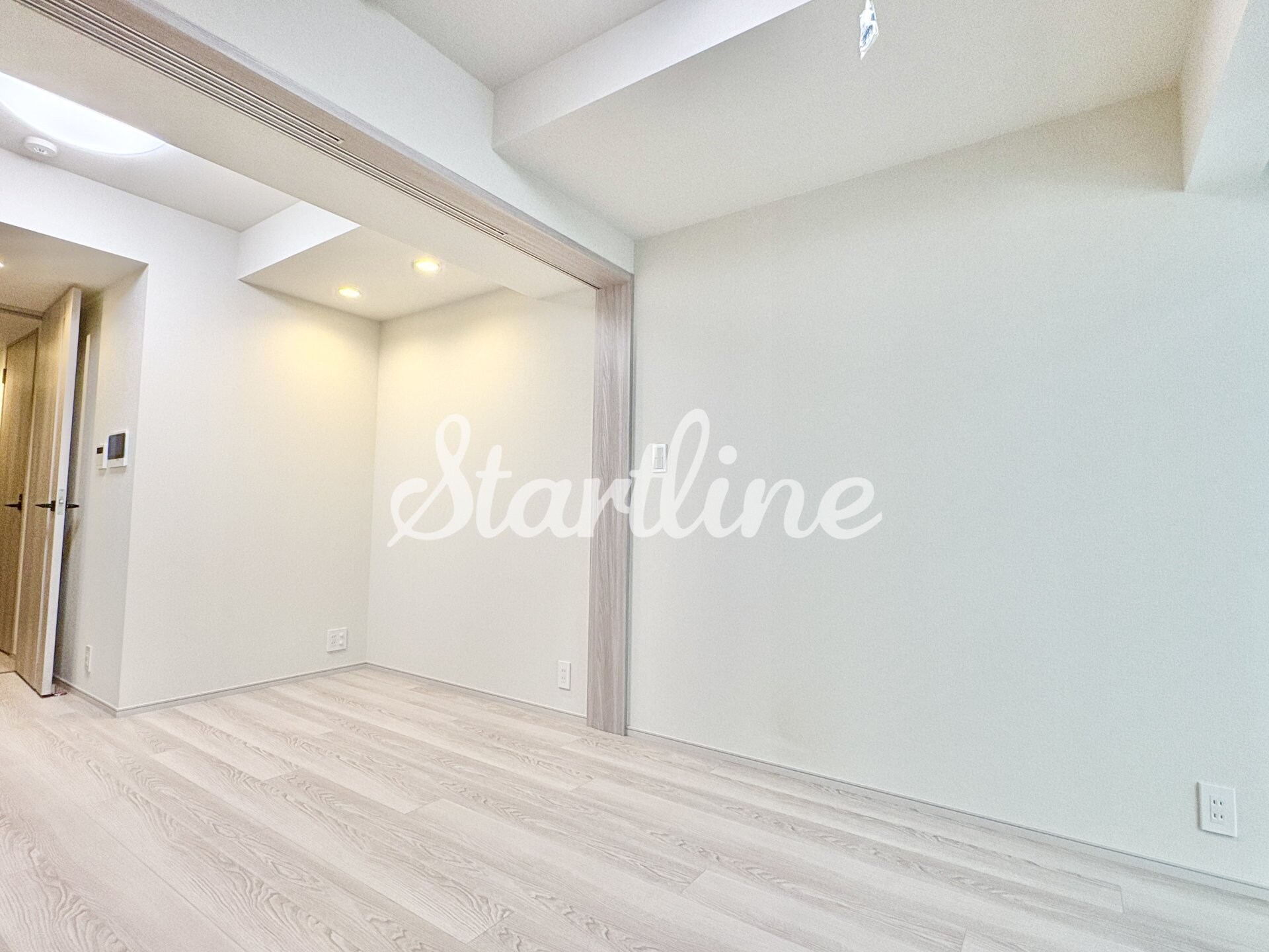 物件内観写真17　(リビング/居室)