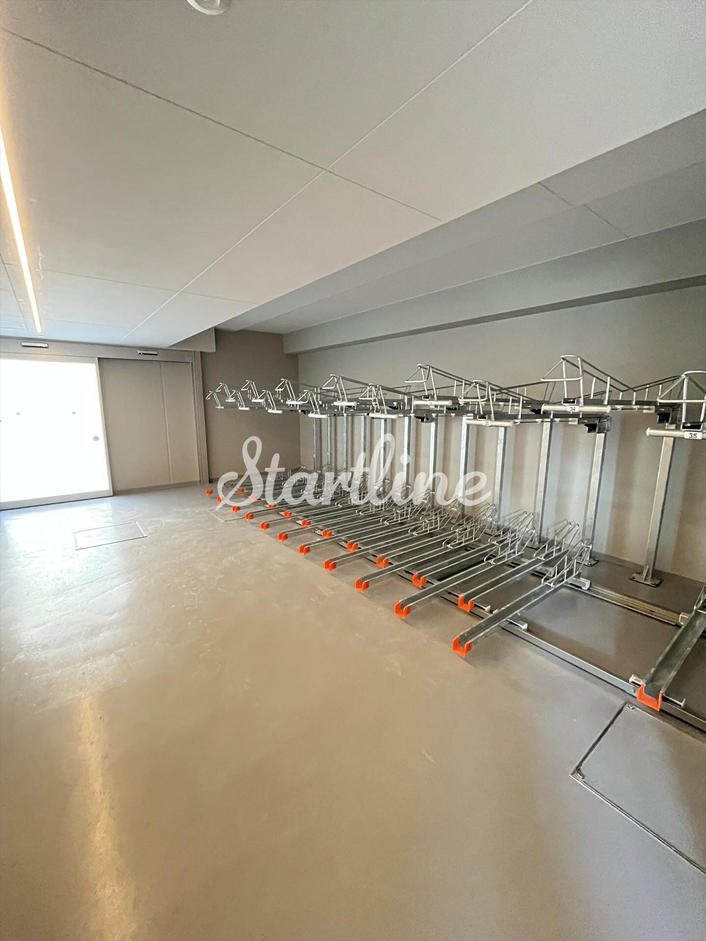 物件内観写真26　(駐輪場)