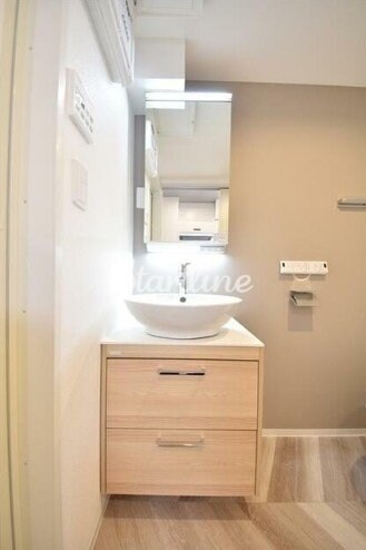 物件内観写真9　(洗面)