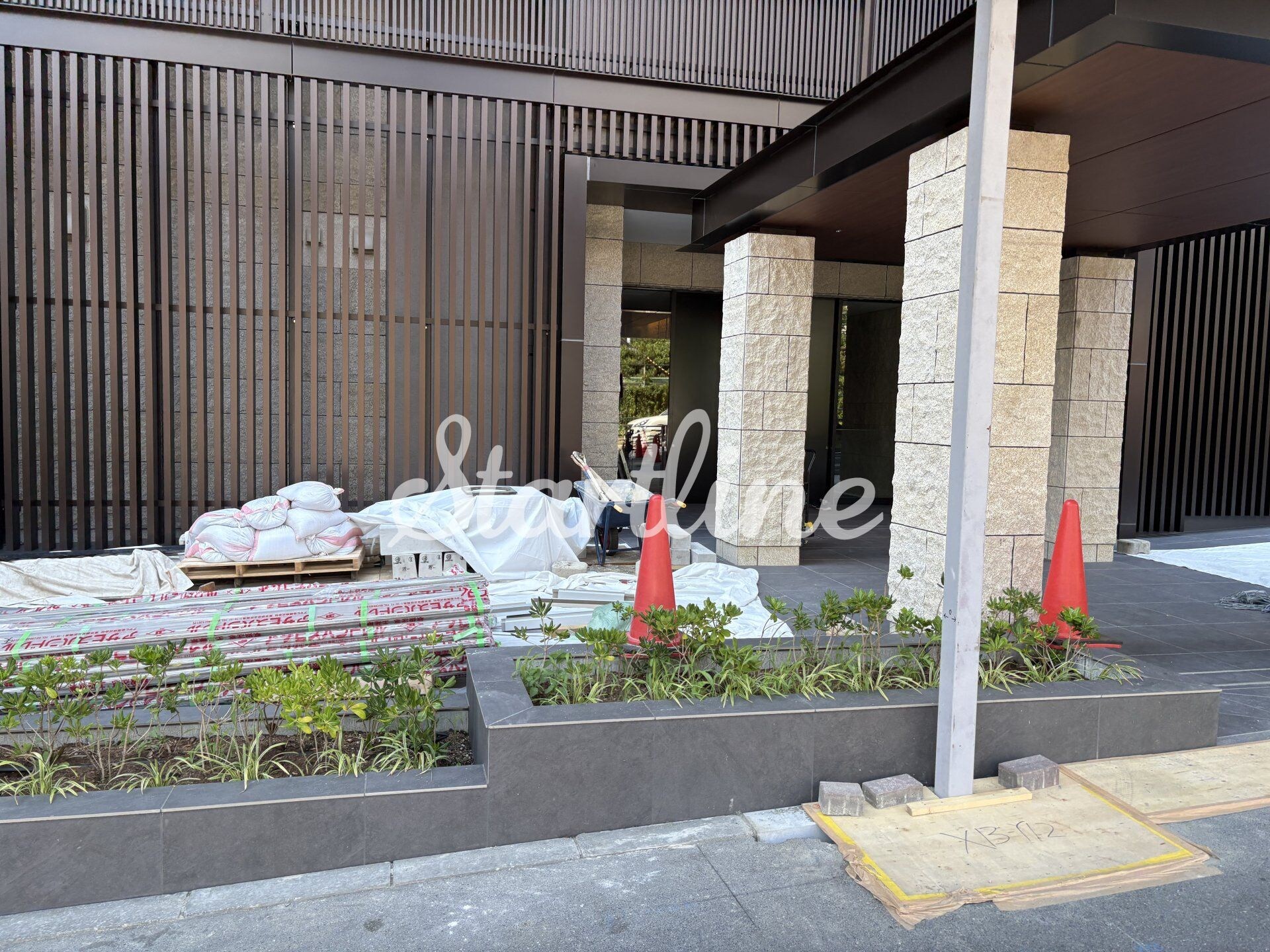 物件内観写真13　(駐車場)