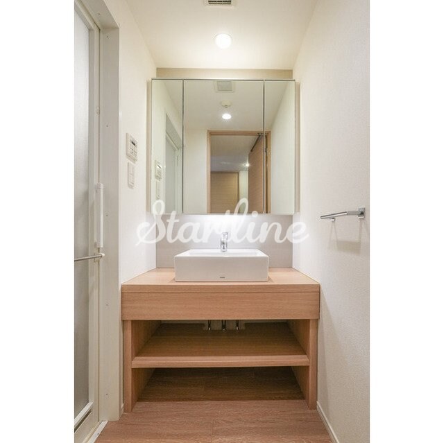 物件内観写真7　(洗面)