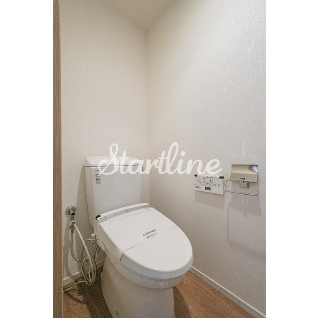 物件内観写真8　(トイレ)