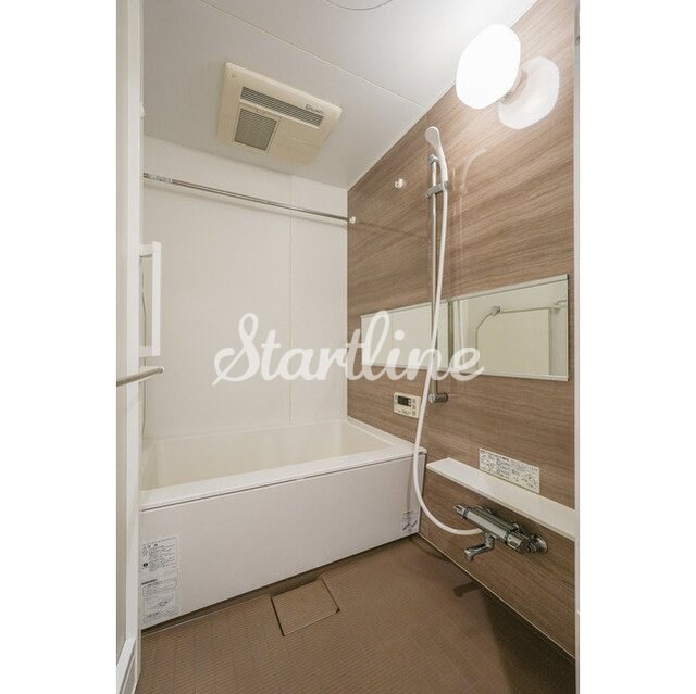 物件内観写真4　(収納)