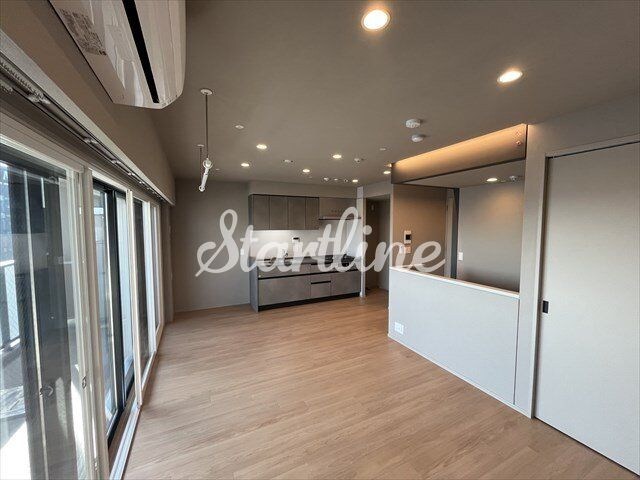 物件内観写真31　(リビング/居室)