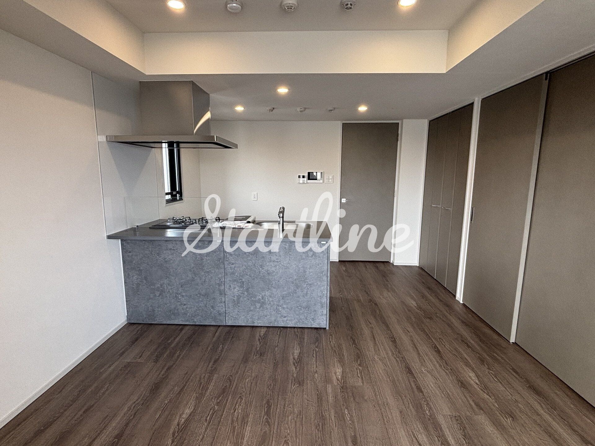 物件内観写真13　(洗面)