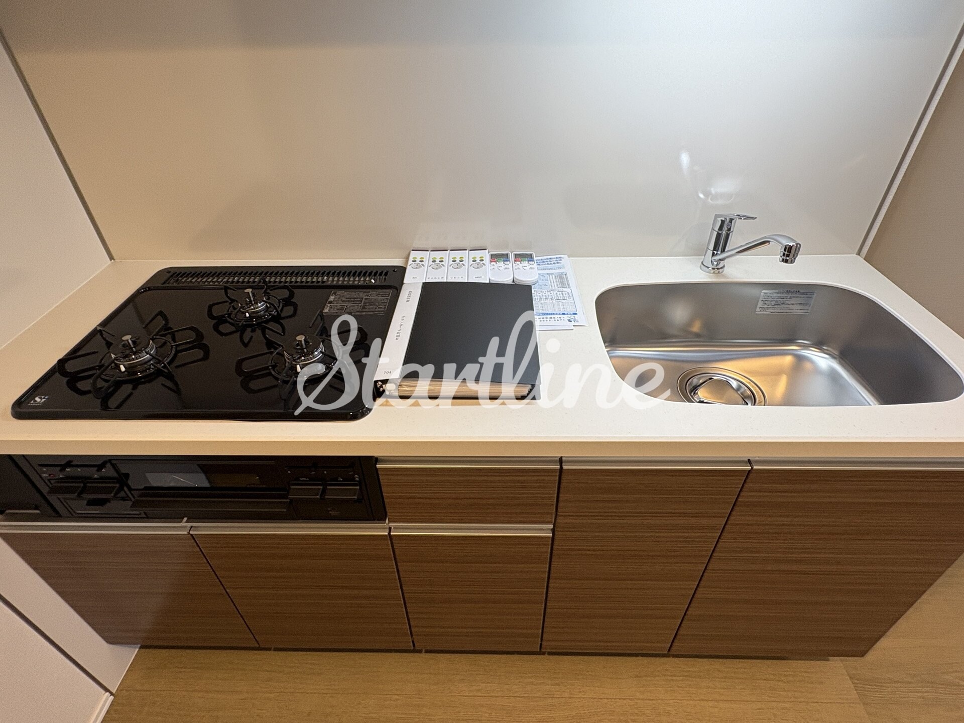 物件内観写真3　(キッチン)