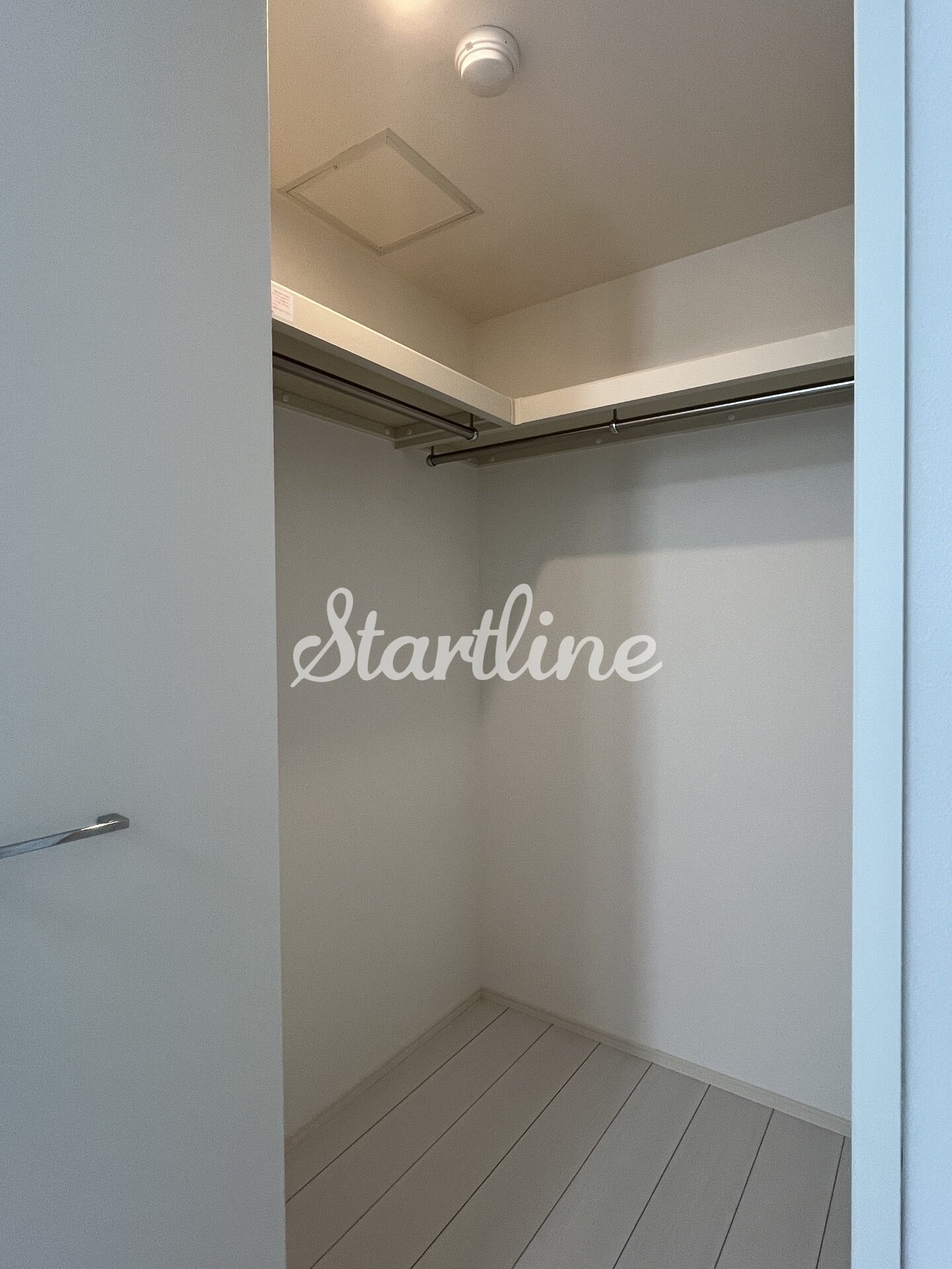 物件内観写真11　(収納)