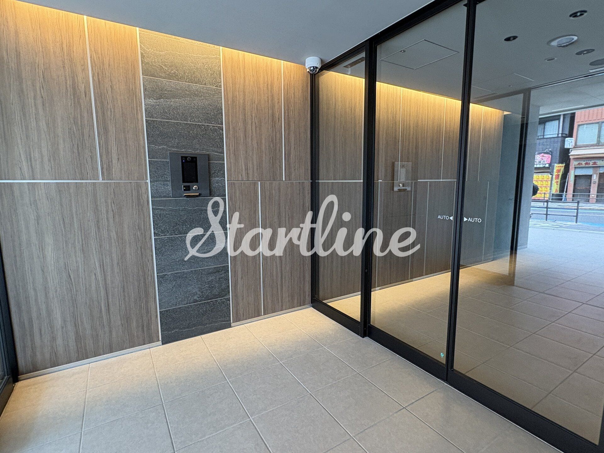 物件内観写真25　(エントランス)