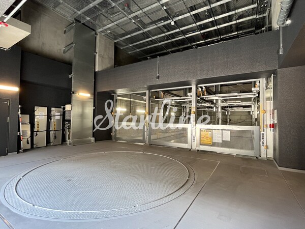 駐車場(エントランス)