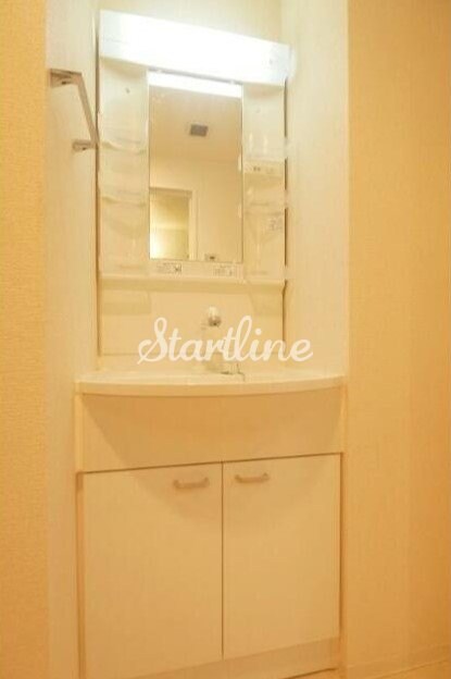 物件内観写真7　(洗面)