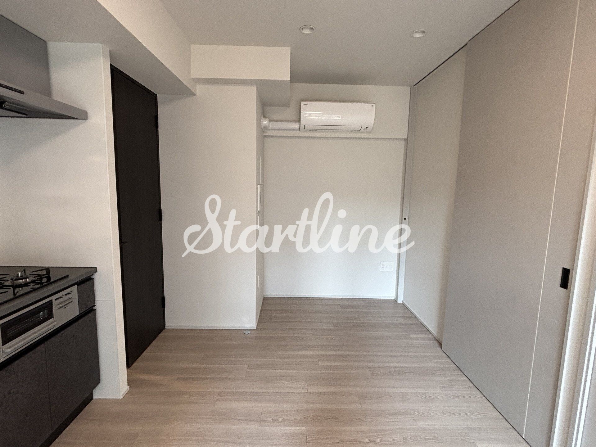 物件内観写真13　(リビング)