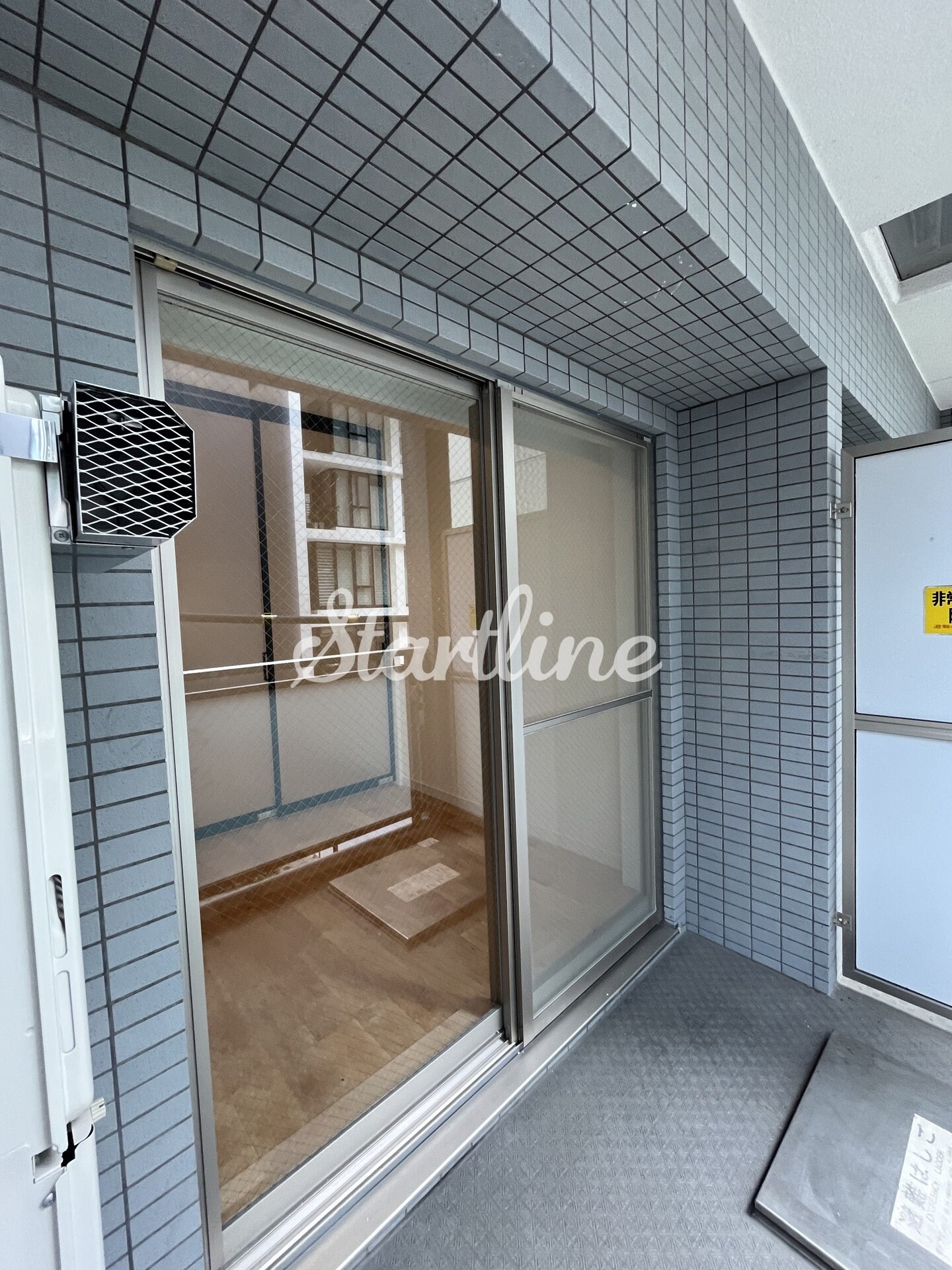 物件内観写真8　(エントランス)