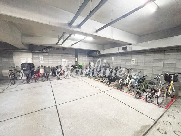 駐車場(駐車場)