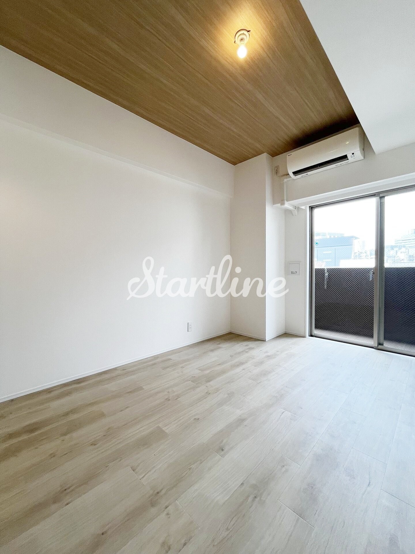 物件内観写真14　(リビング/居室)