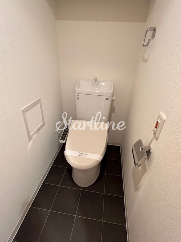 トイレ(トイレ)