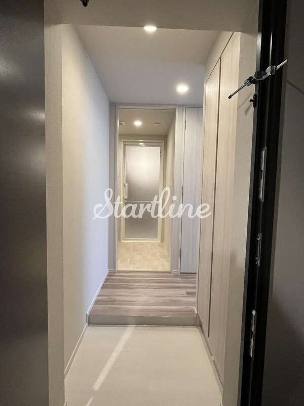 玄関(キッチン)