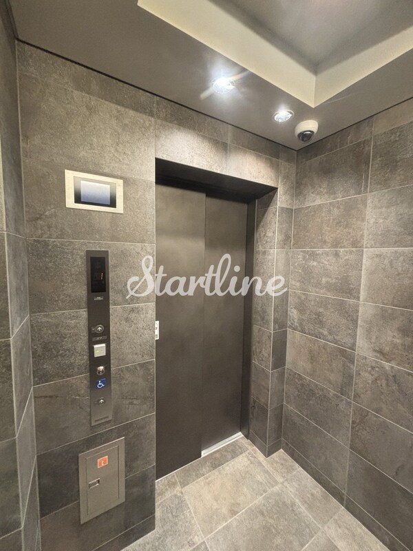 エントランス(エントランス)