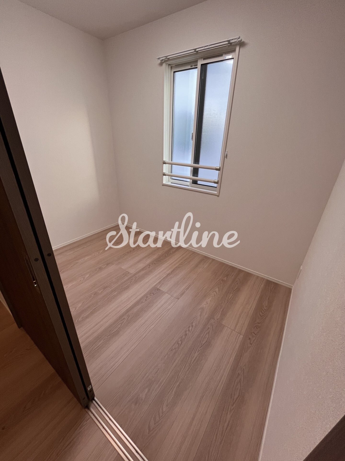 物件内観写真4　(収納)