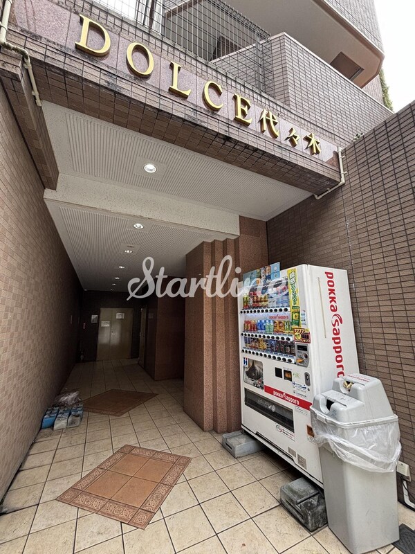 エントランス(エントランス)