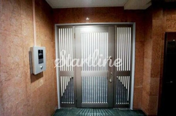 エントランス(エントランス)