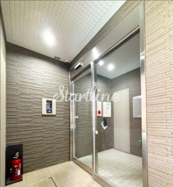 エントランス(エントランス)