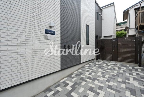 エントランス(エントランス)