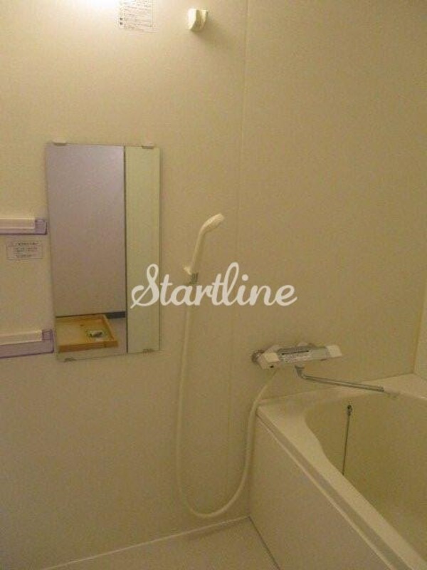 バス／シャワールーム等(バス／シャワールーム等)